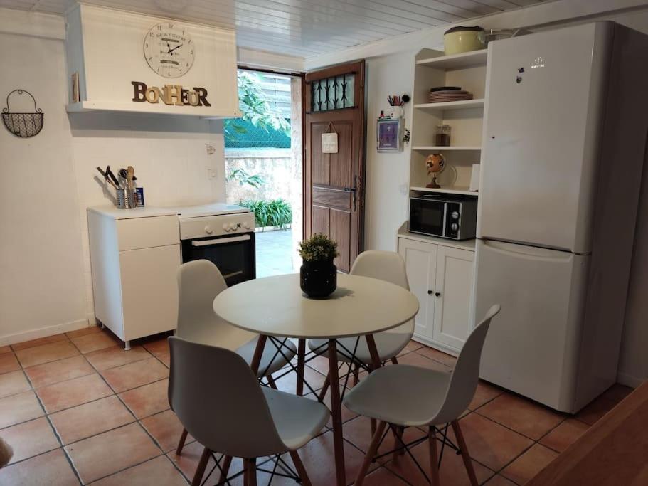Appartement En Rez De Jardin Et Terrasse Ds Villa Hyères Eksteriør billede